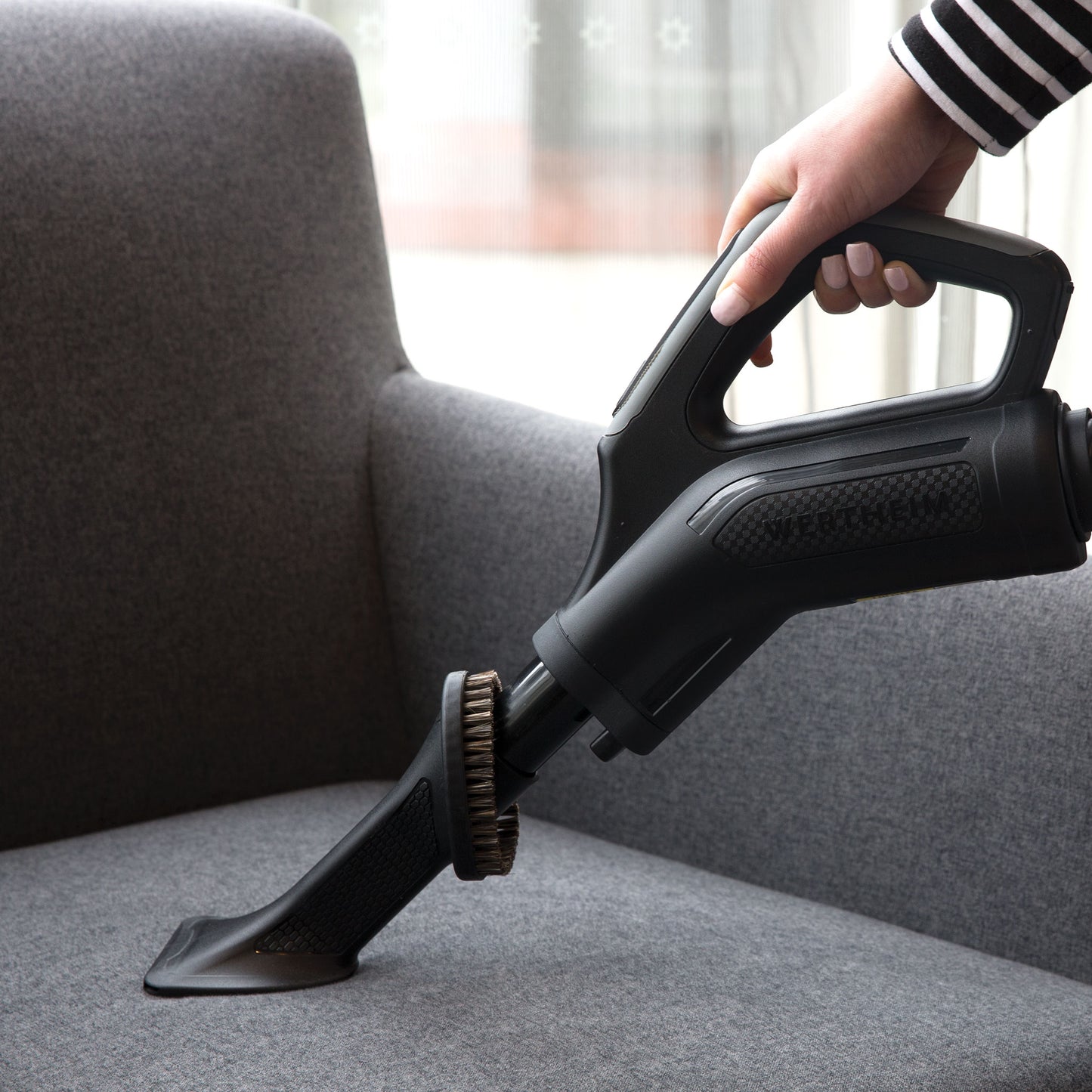 Wertheim 7 Series Bagged Vacuum Cleaner
